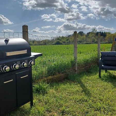 Belle Maison Climatisee Renovee Pac-Man Entre Collegues, Amis, Famille - Barbecue - Netflix - Prime - Baby Foot 50Cts Saint-Seurin-sur-l'Isle Exteriér fotografie