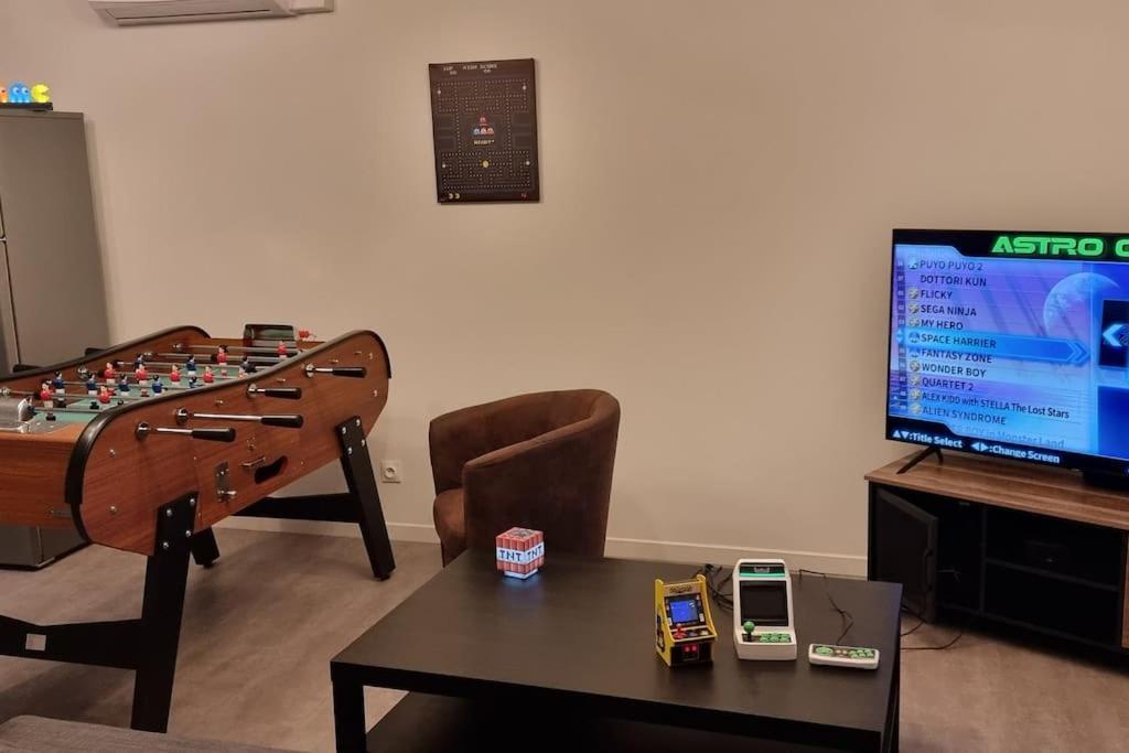 Belle Maison Climatisee Renovee Pac-Man Entre Collegues, Amis, Famille - Barbecue - Netflix - Prime - Baby Foot 50Cts Saint-Seurin-sur-l'Isle Exteriér fotografie