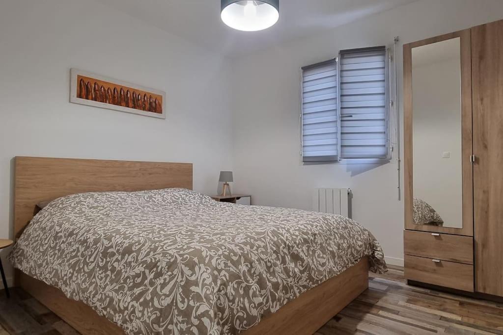 Belle Maison Climatisee Renovee Pac-Man Entre Collegues, Amis, Famille - Barbecue - Netflix - Prime - Baby Foot 50Cts Saint-Seurin-sur-l'Isle Exteriér fotografie