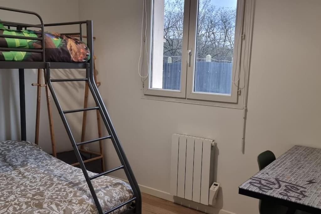 Belle Maison Climatisee Renovee Pac-Man Entre Collegues, Amis, Famille - Barbecue - Netflix - Prime - Baby Foot 50Cts Saint-Seurin-sur-l'Isle Exteriér fotografie