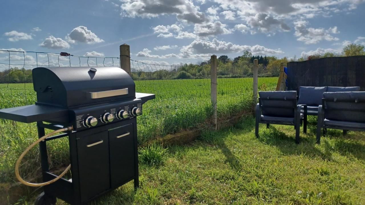 Belle Maison Climatisee Renovee Pac-Man Entre Collegues, Amis, Famille - Barbecue - Netflix - Prime - Baby Foot 50Cts Saint-Seurin-sur-l'Isle Exteriér fotografie
